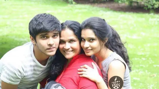 Shailaja Balakrishnan - Vikram's wife